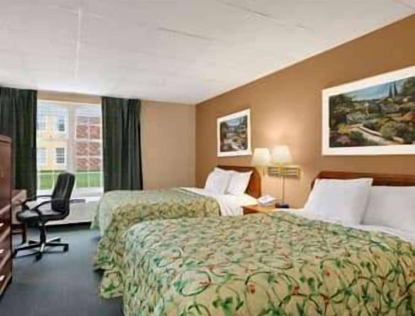 Days Inn By Wyndham Мэдисонвилл Экстерьер фото